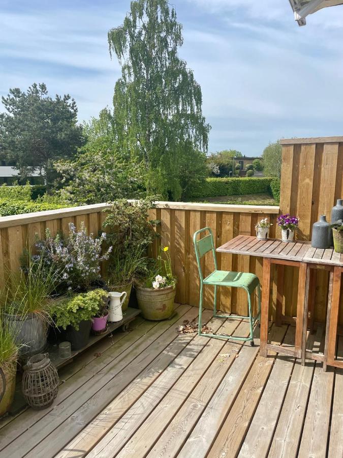 Cool Familyhome Close To The Beach W Two Cuddly Cats Espergaerde Exterior photo